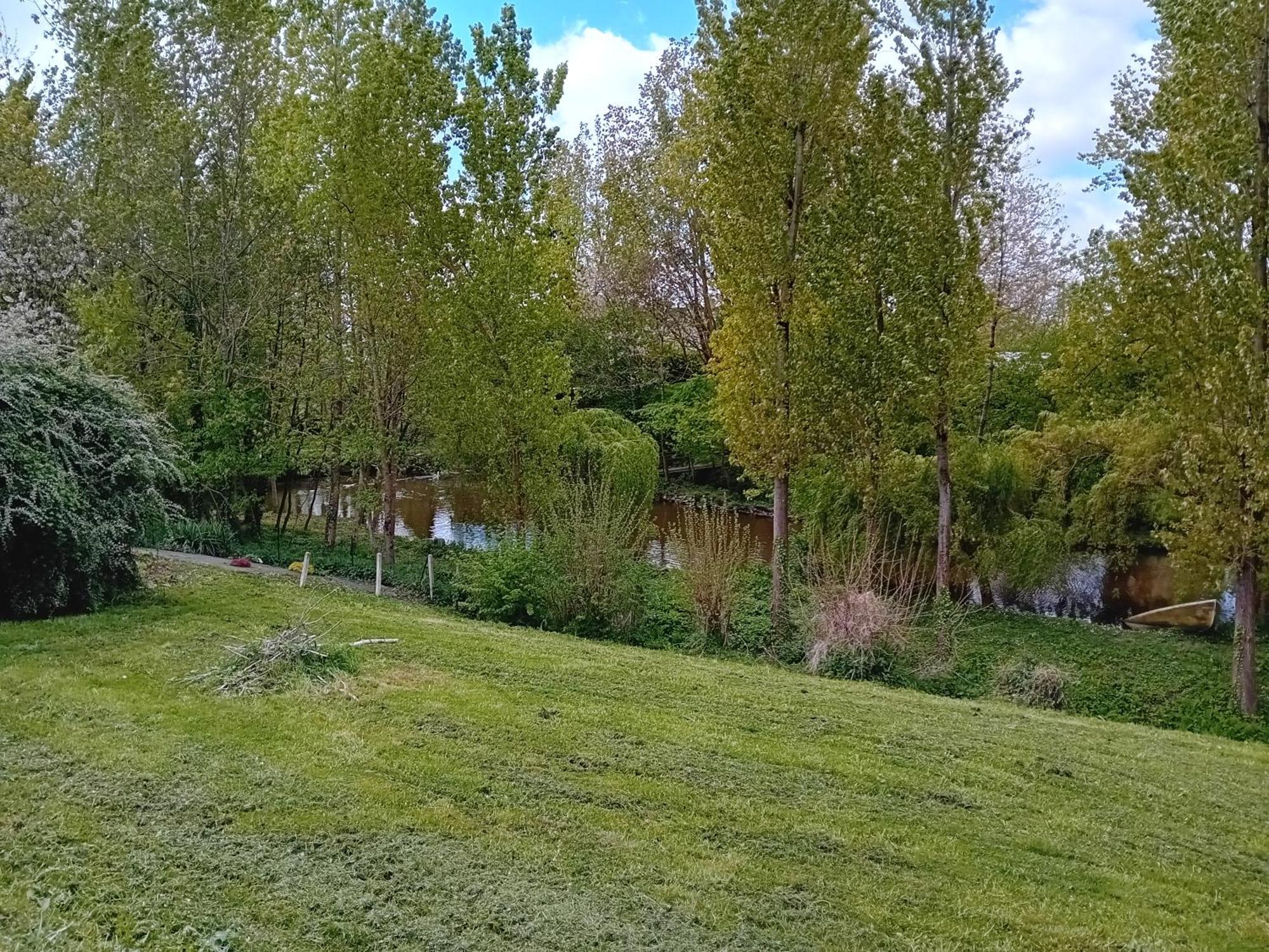 Maison Au Coeur De La Nature Villa Cerisy-la-Foret Eksteriør billede